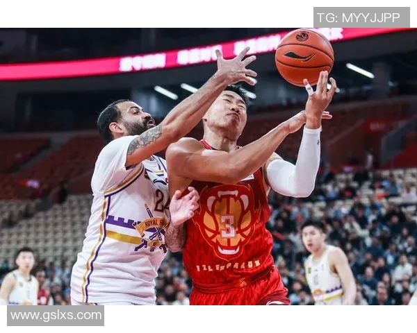 深圳马可波罗派出全华裔首发阵容，创造CBA历史纪录