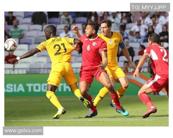 罗马队与班尼云度的激烈对决揭示足球战术新趋势与球队实力较量